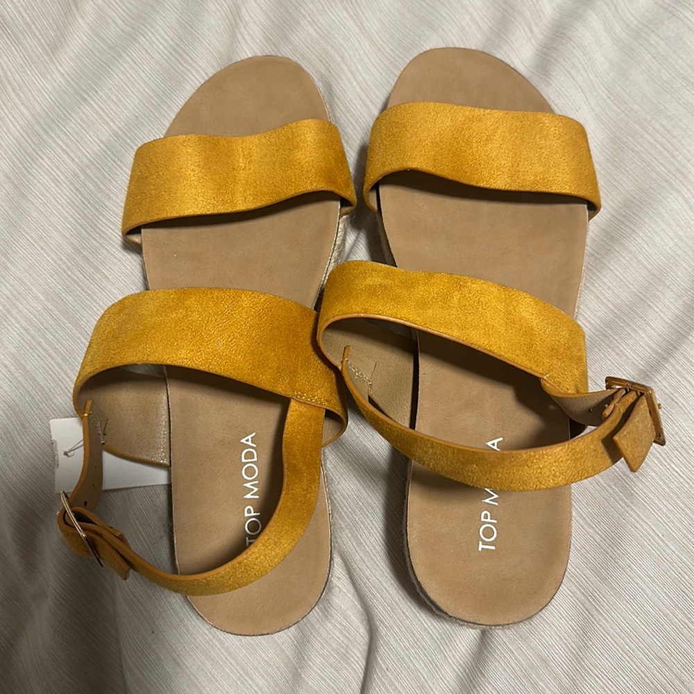 Women’s yellow platform wedges size 8